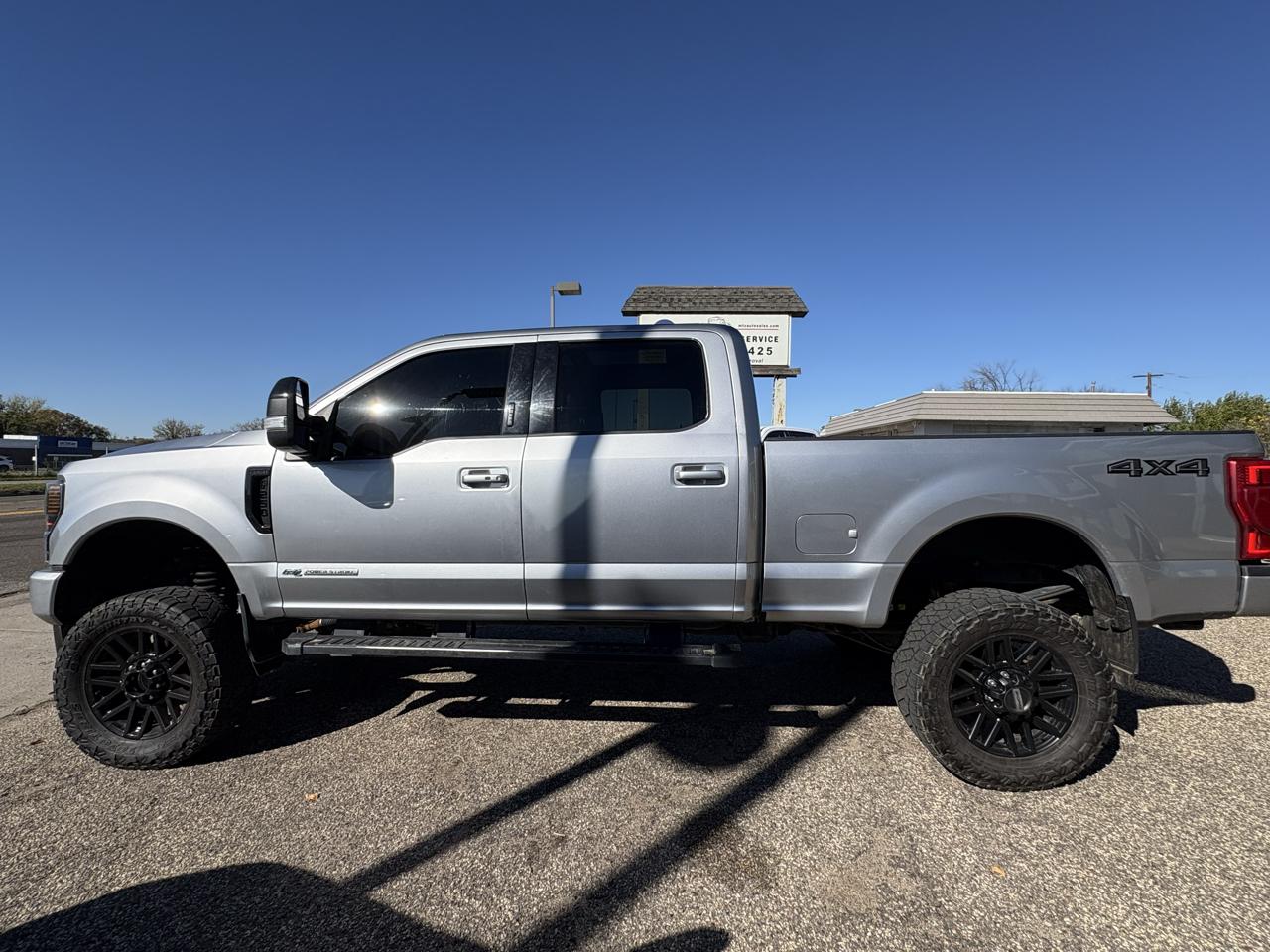 Ford Super Duty F-250 SRW Lariat 4WD Crew Cab 6.75' Box 2022