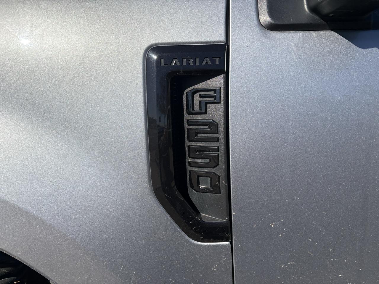 Ford Super Duty F-250 SRW Lariat 4WD Crew Cab 6.75' Box 2022