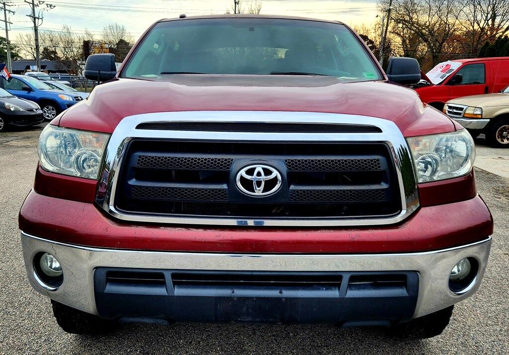Toyota Tundra Tundra-Grade CrewMax 5.7L 4WD 2010