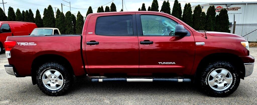Toyota Tundra Tundra-Grade CrewMax 5.7L 4WD 2010
