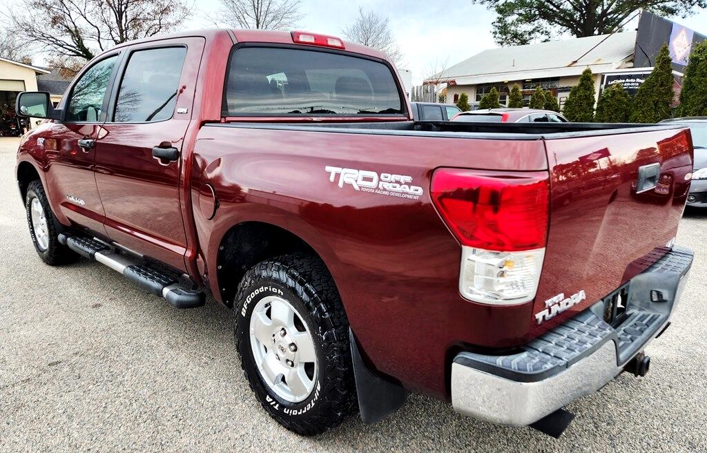 Toyota Tundra Tundra-Grade CrewMax 5.7L 4WD 2010