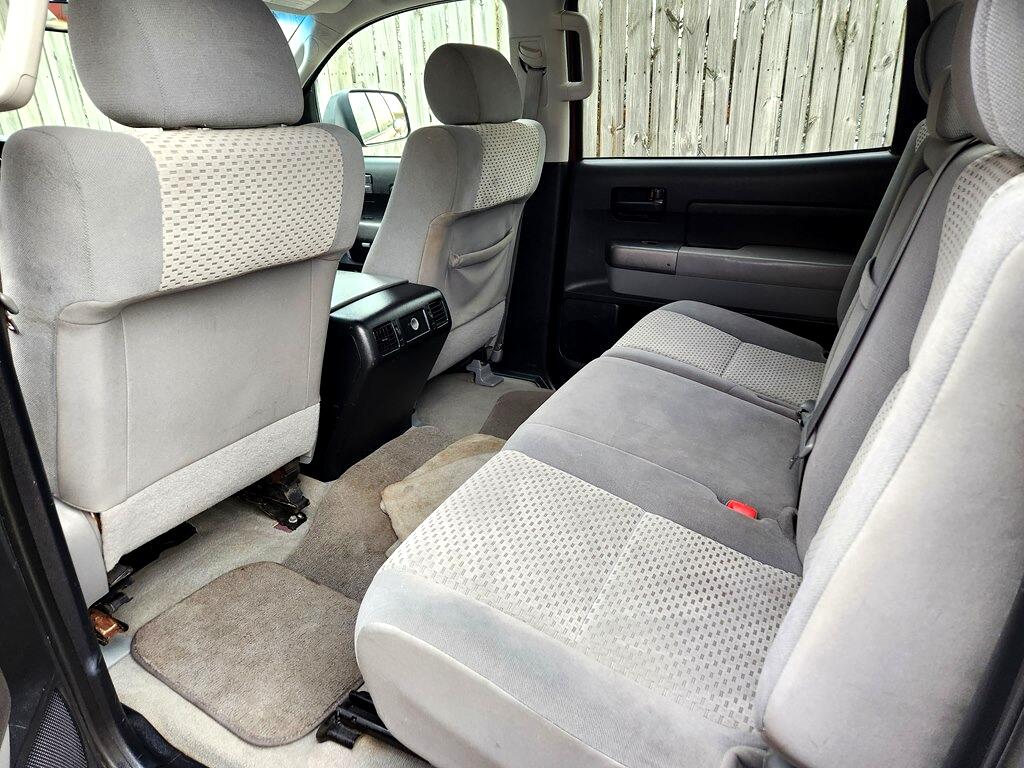 Toyota Tundra Tundra-Grade CrewMax 5.7L 4WD 2010