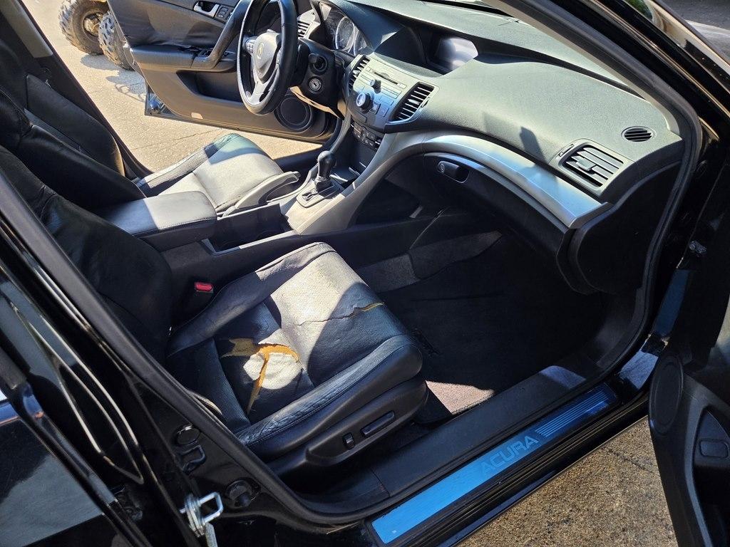 Acura TSX 5-speed AT 2010