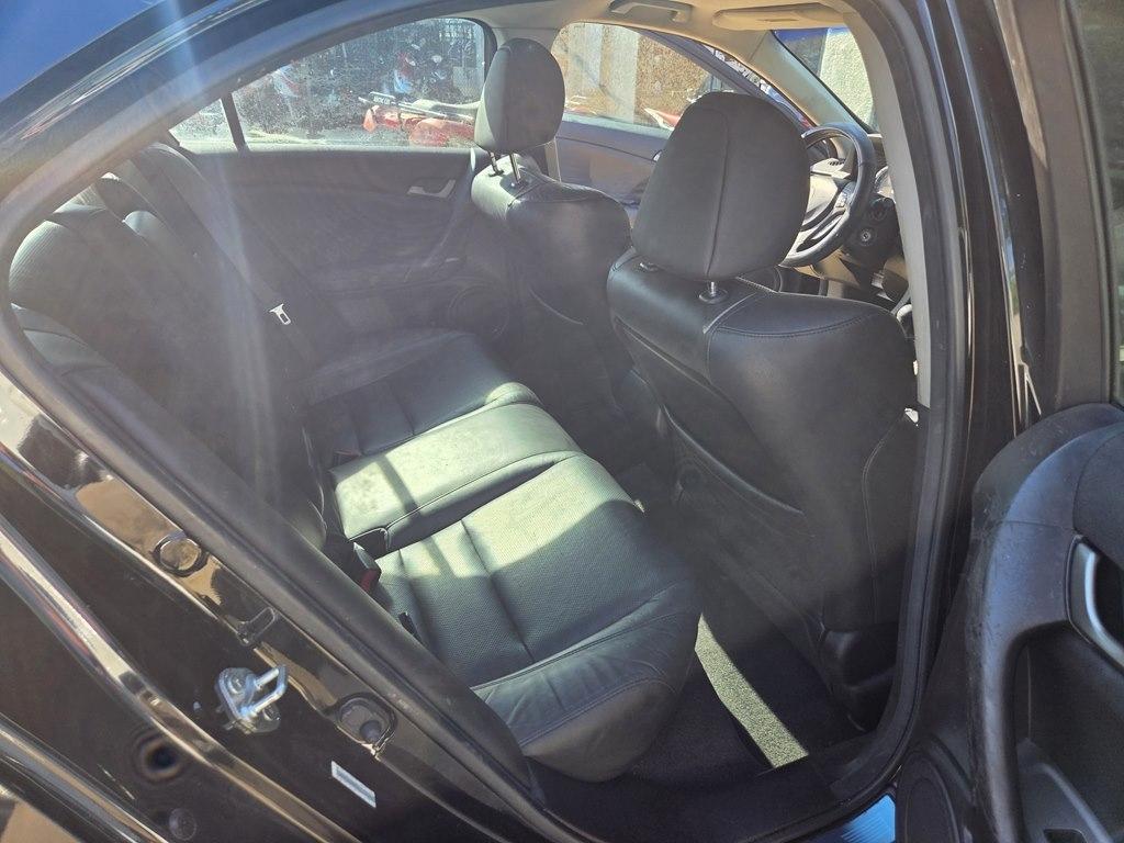 Acura TSX 5-speed AT 2010