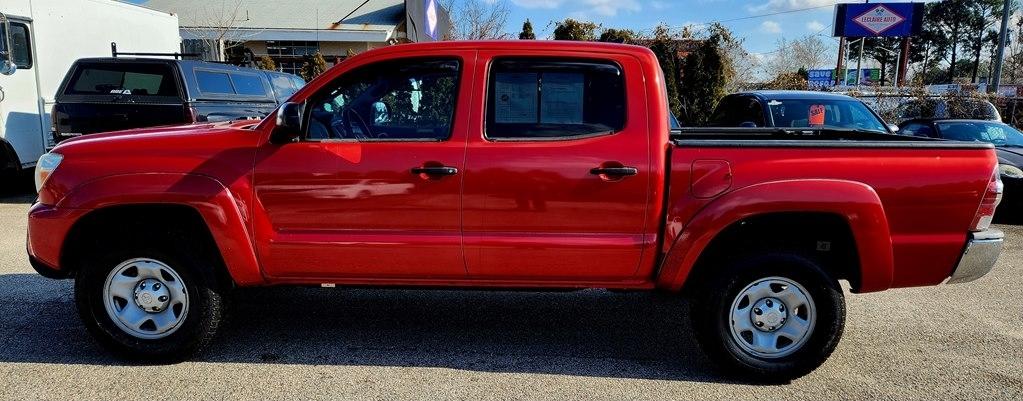 Toyota Tacoma PreRunner Double Cab V6 5AT 2WD 2015