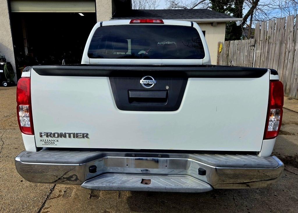Nissan Frontier SL Crew Cab 4WD 2014