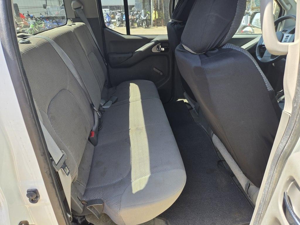 Nissan Frontier SL Crew Cab 4WD 2014