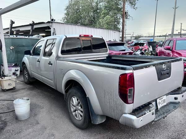 Nissan Frontier SL Crew Cab LWB 5AT 4WD 2016