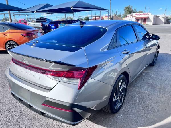 Hyundai Elantra SEL Sport 2025