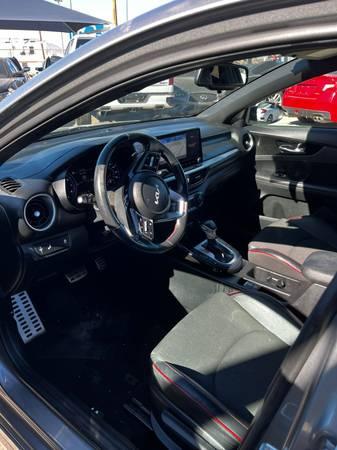 Kia Forte GT 7A 2022