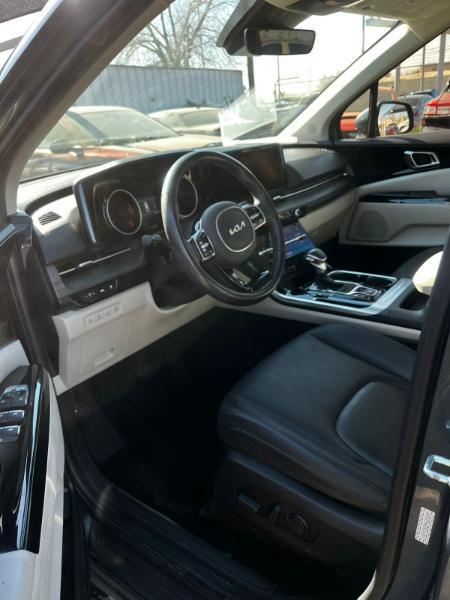 Kia Carnival EX 2023