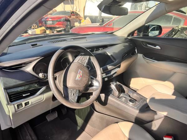 Cadillac XT4 Premium Luxury 2021