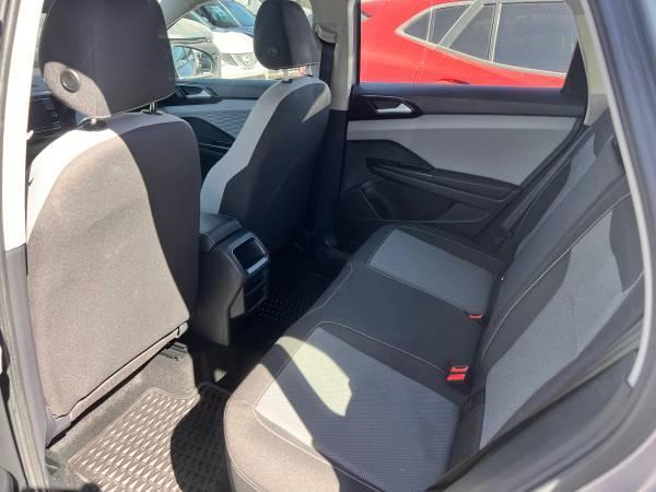 Volkswagen Taos S 2024