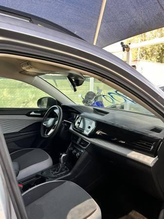 Volkswagen Taos S 2024