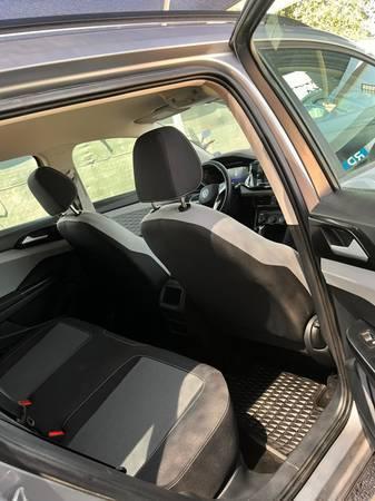 Volkswagen Taos S 2024