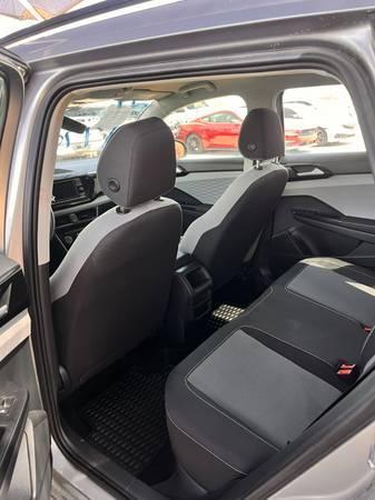 Volkswagen Taos S 2024