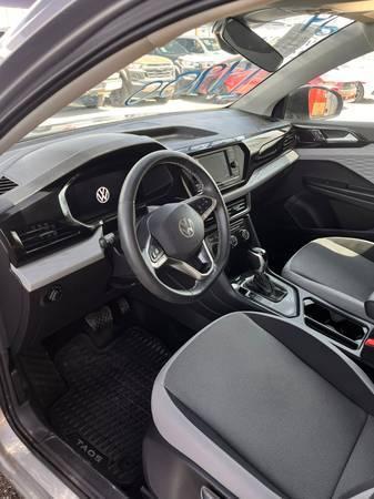 Volkswagen Taos S 2024
