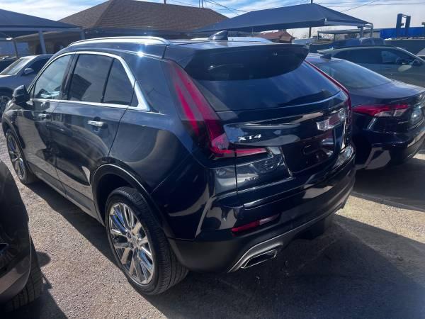 Cadillac XT4 Premium Luxury AWD 2022