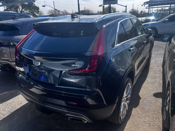 Cadillac XT4 Premium Luxury AWD 2022