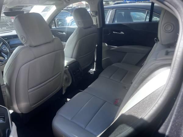 Cadillac XT4 Premium Luxury AWD 2022