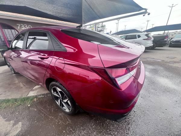 Hyundai Elantra SEL 2023