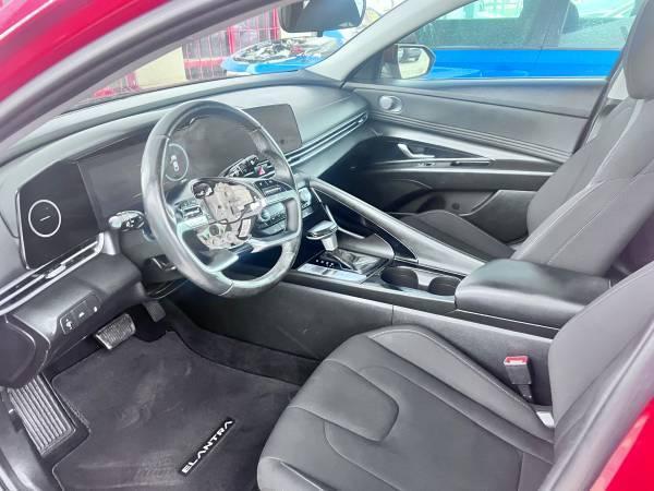 Hyundai Elantra SEL 2023