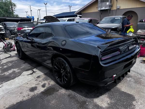 Dodge Challenger SXT 2019