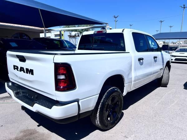 RAM 1500 Tradesman Crew Cab SWB 2WD 2025