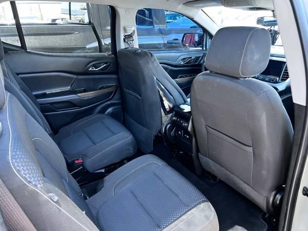 GMC Acadia SLE 2023