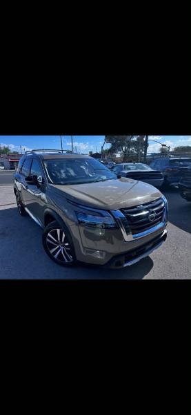Nissan Pathfinder Platinum 4WD 2023
