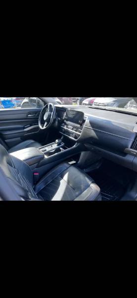 Nissan Pathfinder Platinum 4WD 2023