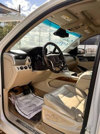 GMC Yukon XL  2016