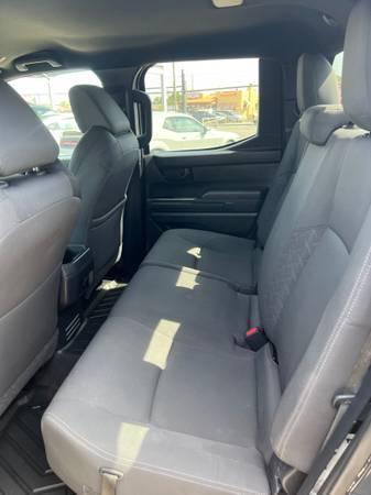 Toyota Tacoma SR Double Cab 2WD 2025