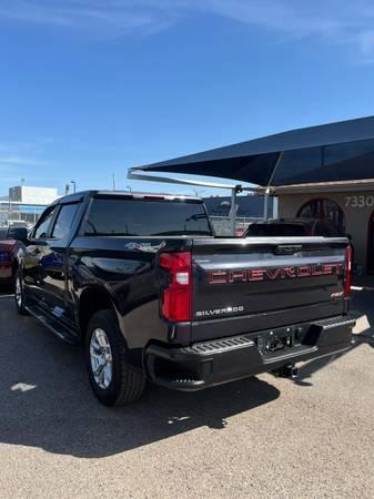 Chevrolet Silverado 1500 RST Crew Cab 4WD 2023