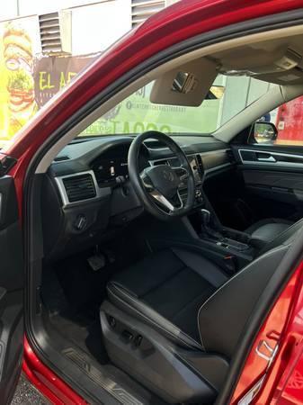Volkswagen Atlas V6 SE w/Technology 2023