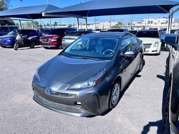 Toyota Prius L Eco 2019