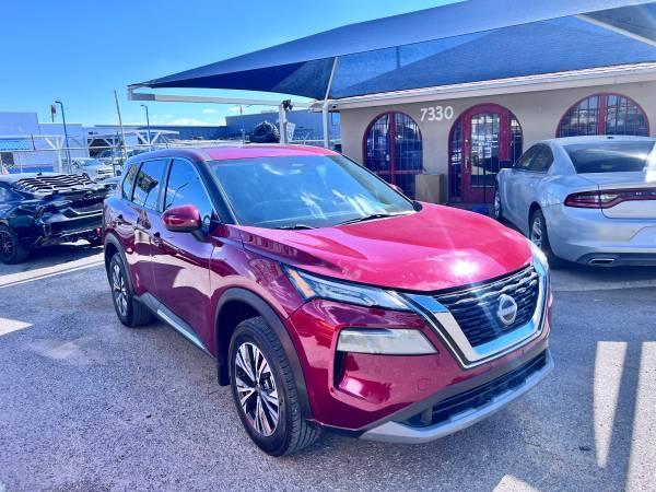 Nissan Rogue photo 2