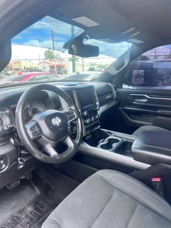 RAM 1500 Big Horn Crew Cab LWB 4WD 2024