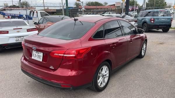 Ford Focus SE Sedan 2017