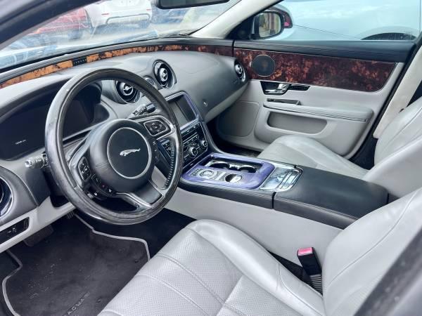 Jaguar XJ-Series XJ 2011