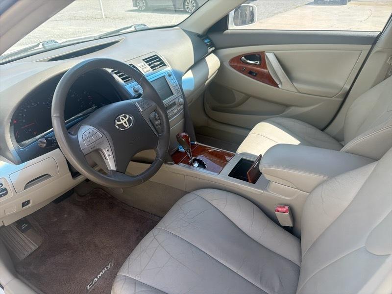 Toyota Camry XLE 2011