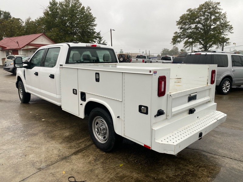 Ford F-250 SD XL Crew Cab 2WD 2021 Ford F-250 SD XL Crew Cab 2WD 2021
