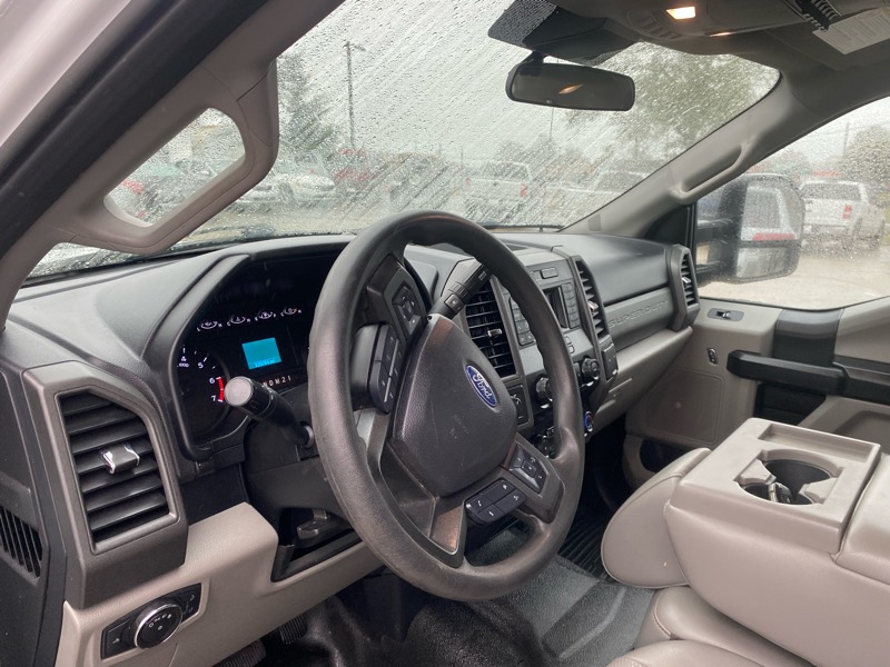 Ford F-250 SD XL Crew Cab 2WD 2021 Ford F-250 SD XL Crew Cab 2WD 2021