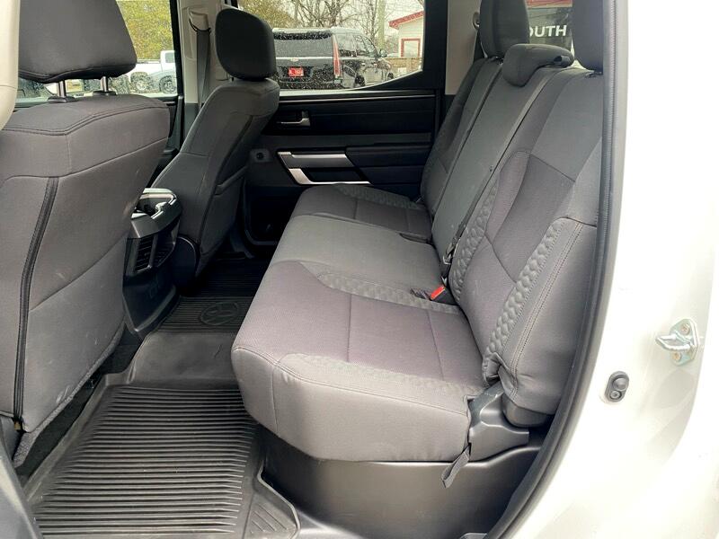 Toyota Tundra SR5 CrewMax 4WD 2022