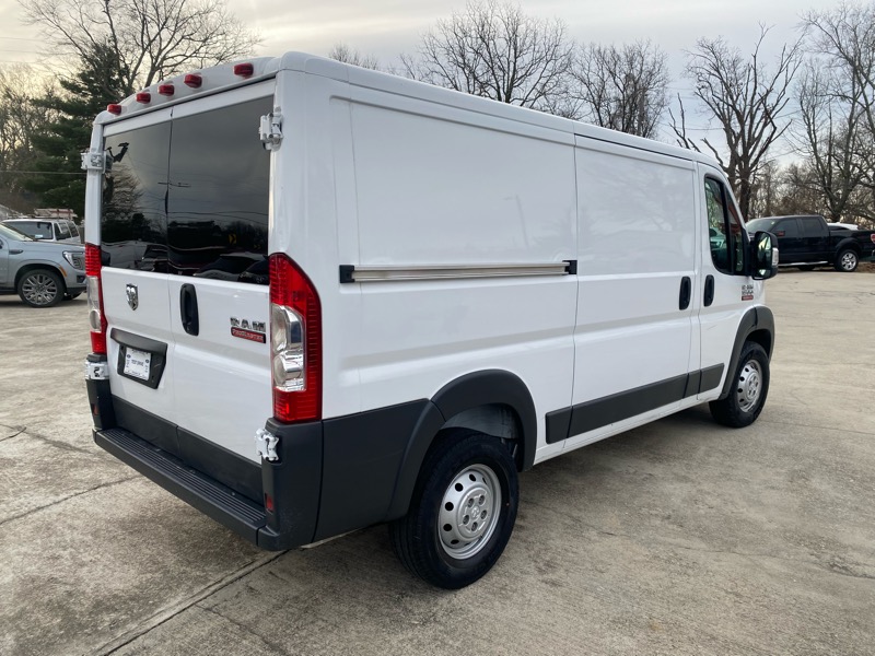 RAM Promaster 1500 Low Roof Tradesman 136-in. WB 2017