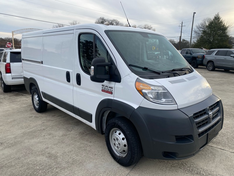 RAM Promaster 1500 Low Roof Tradesman 136-in. WB 2017