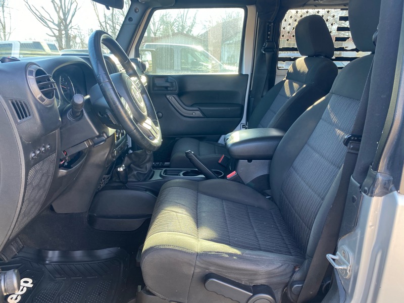 Jeep Wrangler Sport 4WD 2012