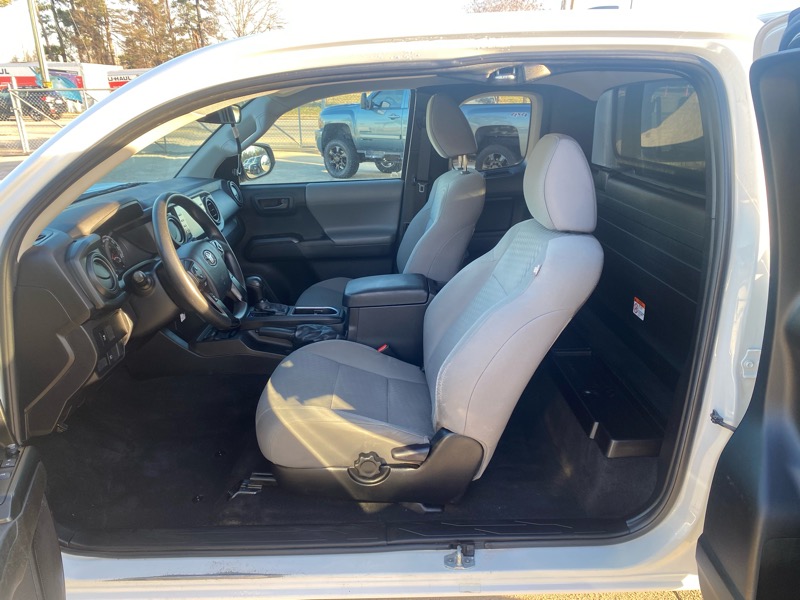 Toyota Tacoma SR5 Access Cab I4 6AT 2WD 2023