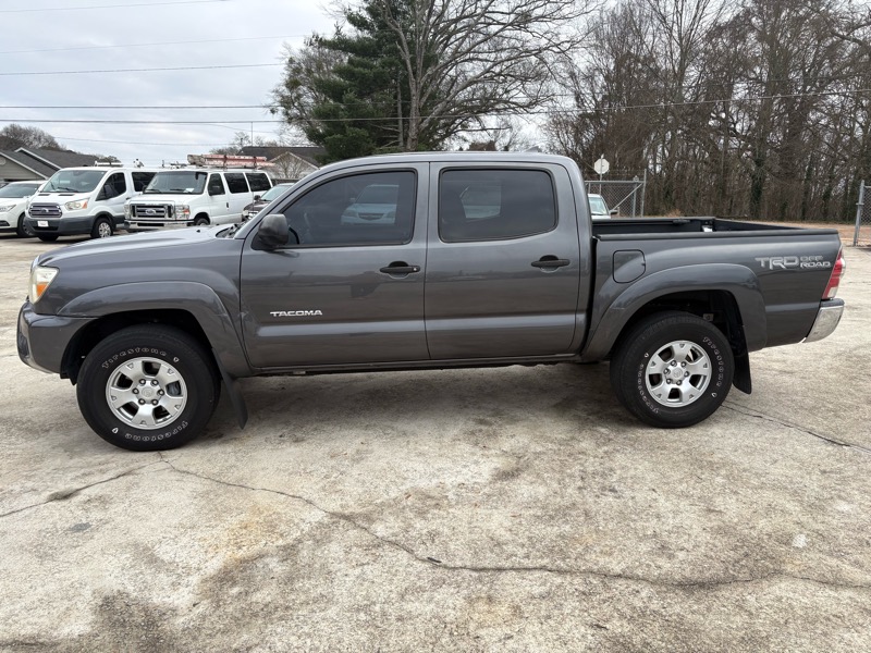 Toyota Tacoma PreRunner Double Cab V6 5AT 2WD 2015