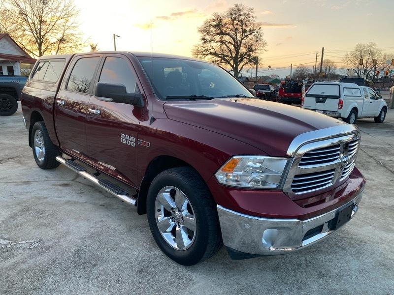 RAM 1500 SLT Crew Cab SWB 4WD 2016